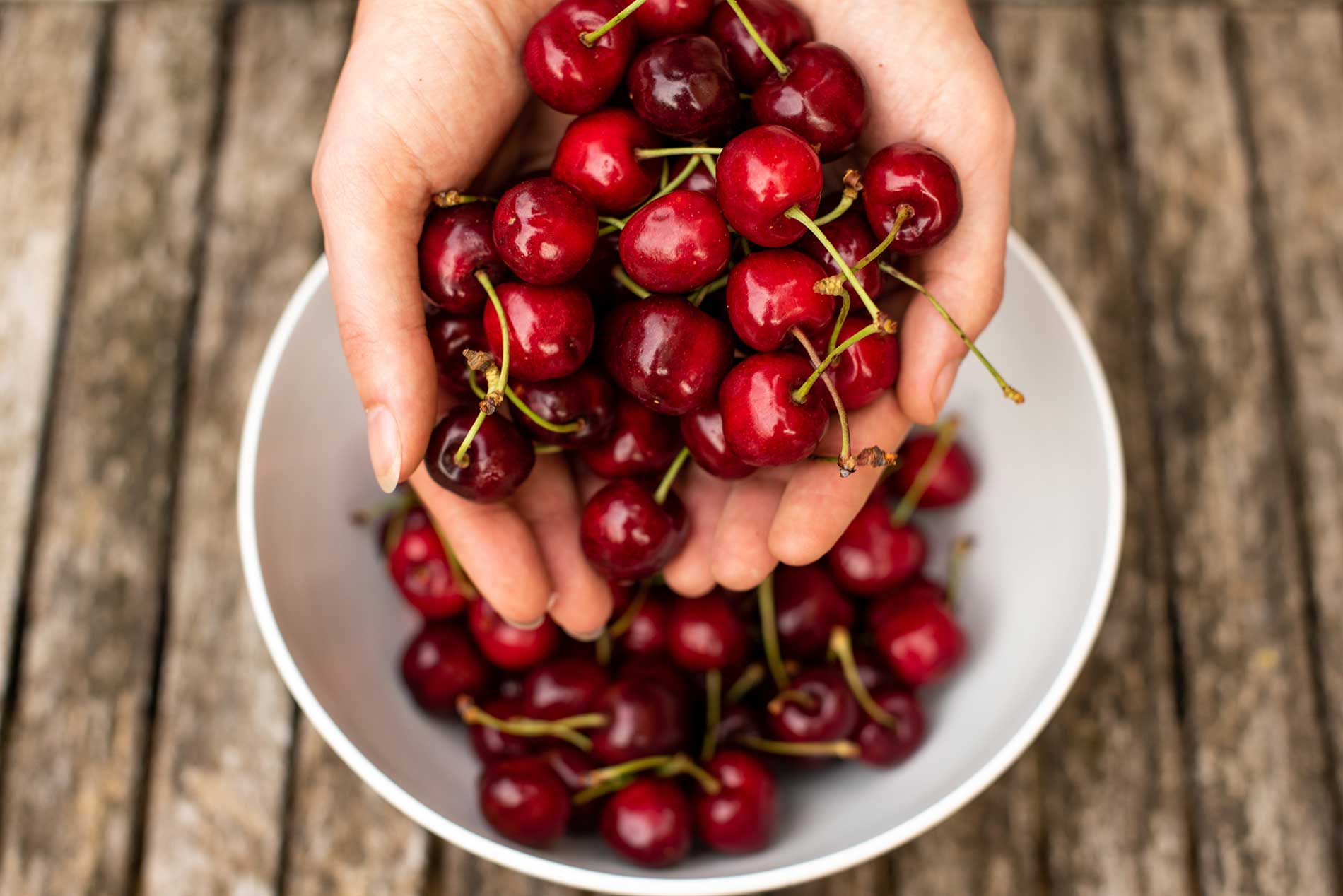 handful-of-cherries